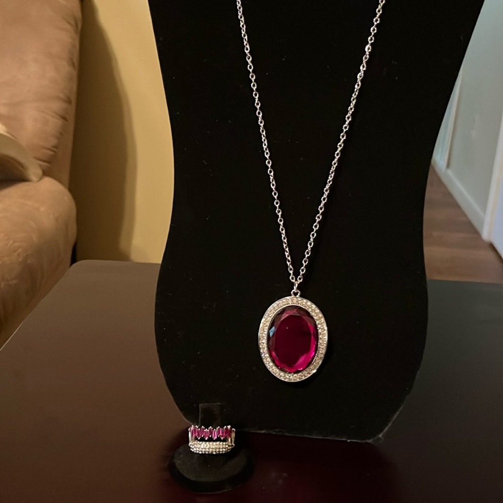 Long pink necklace
